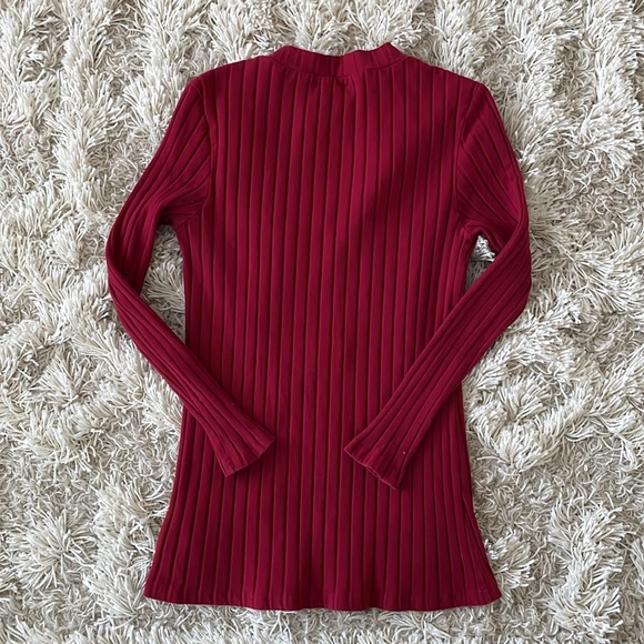 Red button down shirt bc size small - Picture 4 of 4